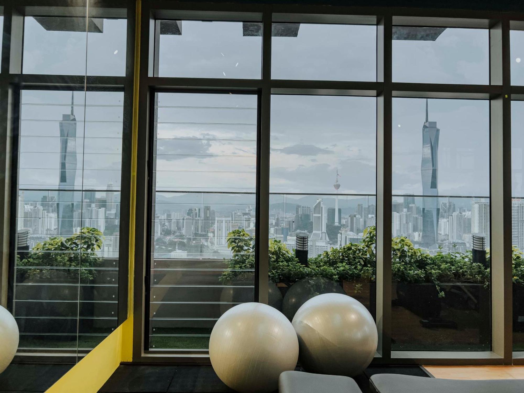 Sky Pool Suites Kl Sentral - Riveria City Kuala Lumpur Esterno foto