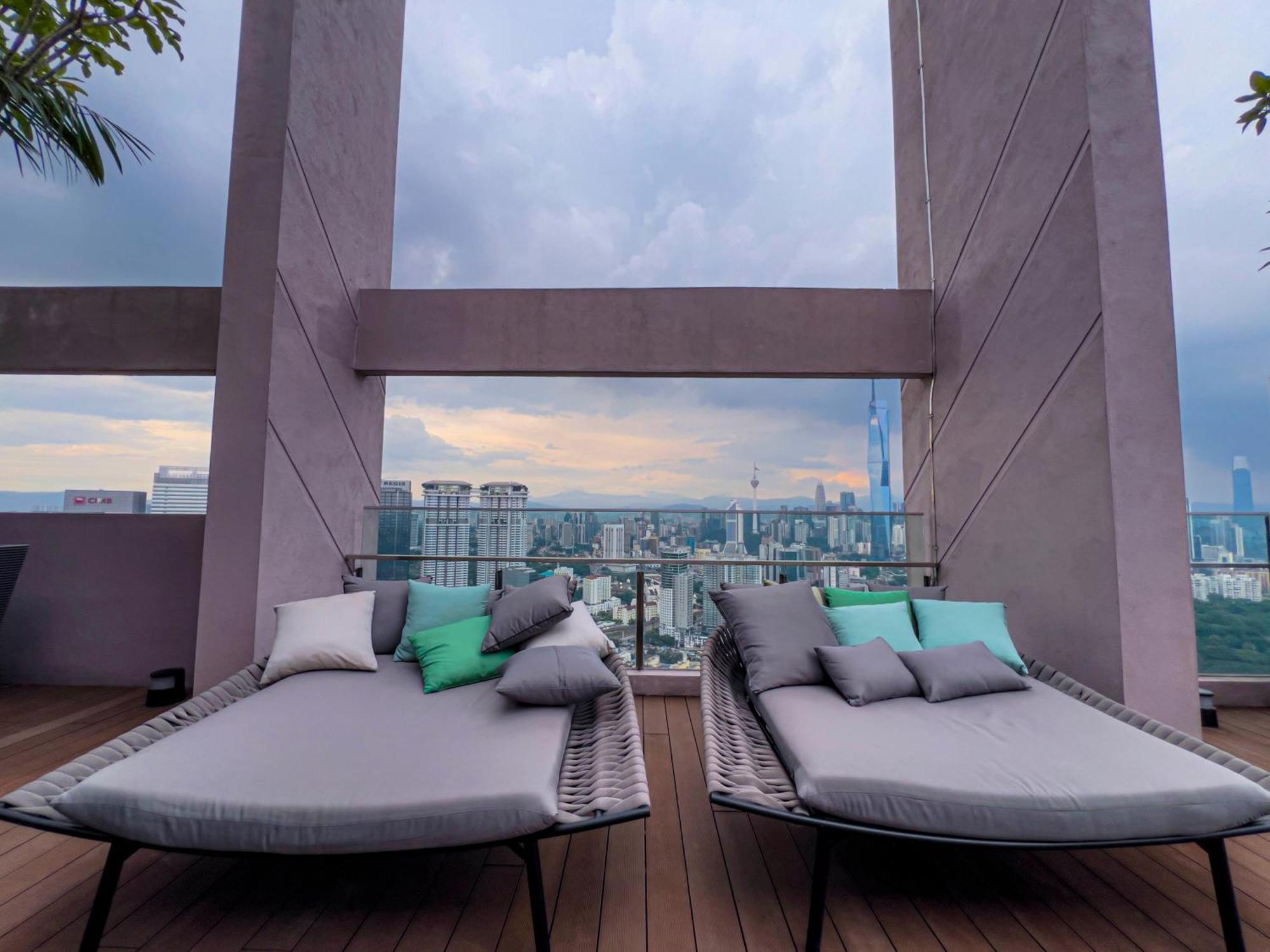 Sky Pool Suites Kl Sentral - Riveria City Kuala Lumpur Esterno foto