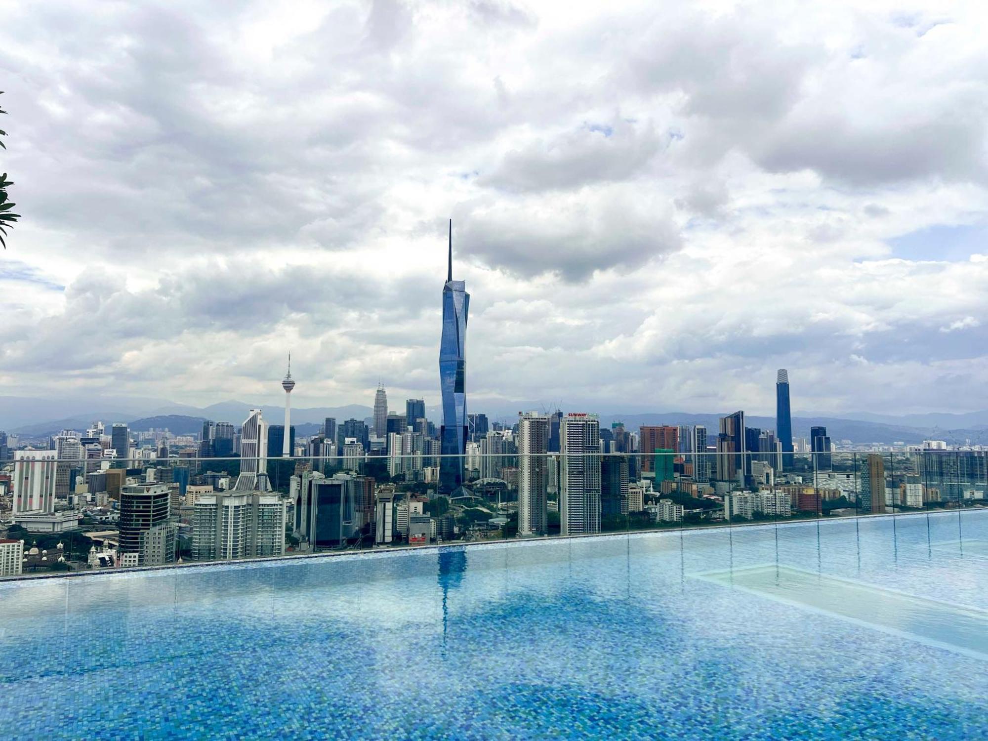 Sky Pool Suites Kl Sentral - Riveria City Kuala Lumpur Esterno foto